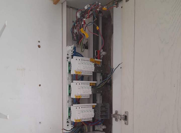 Service de dépannage électrique rapide et efficace pour toute urgence